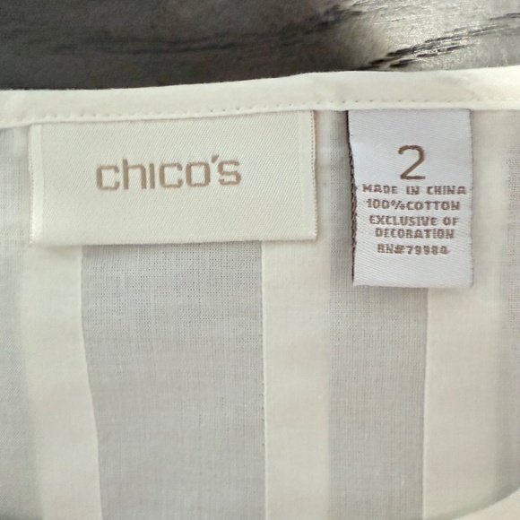 Chico's 2 Lightweight Fine Cotton Lace Romantic Blouse Top Size L - Picture 8 of 9